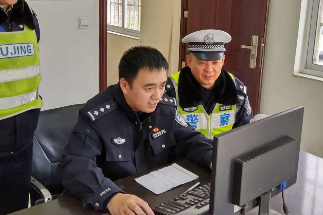 金晓冬:练就一双“鹰眼”的交管信息研判尖兵