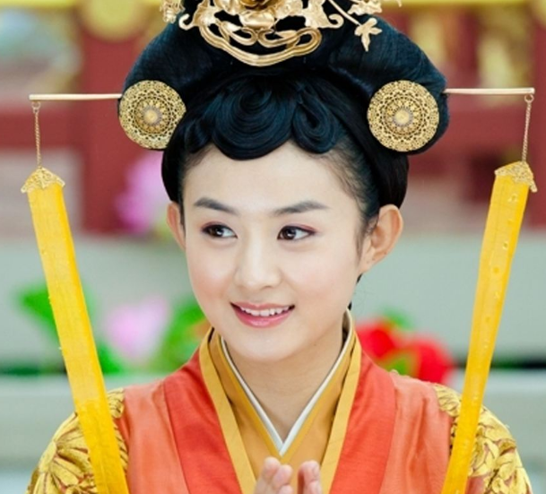 郭麒麟成综艺咖，新综艺邀请杨幂和赵丽颖，两