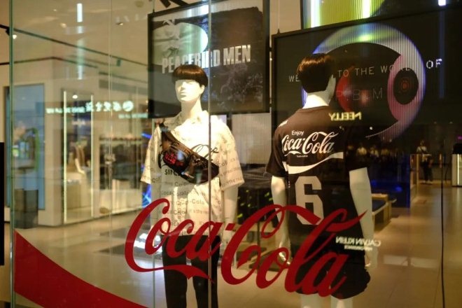 从数据上看，服饰企业很难乘风破浪