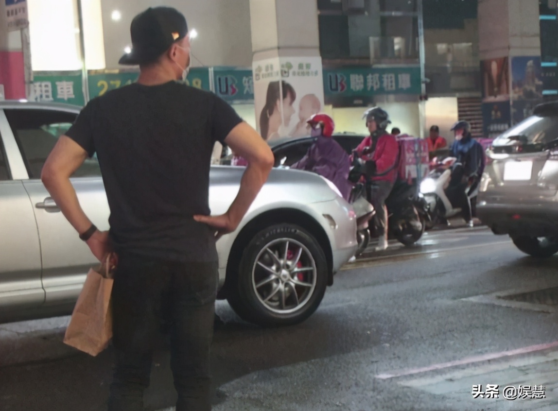 林心如回应与霍建华街头吵架：只是意见不同，脸上是雨水不是泪水