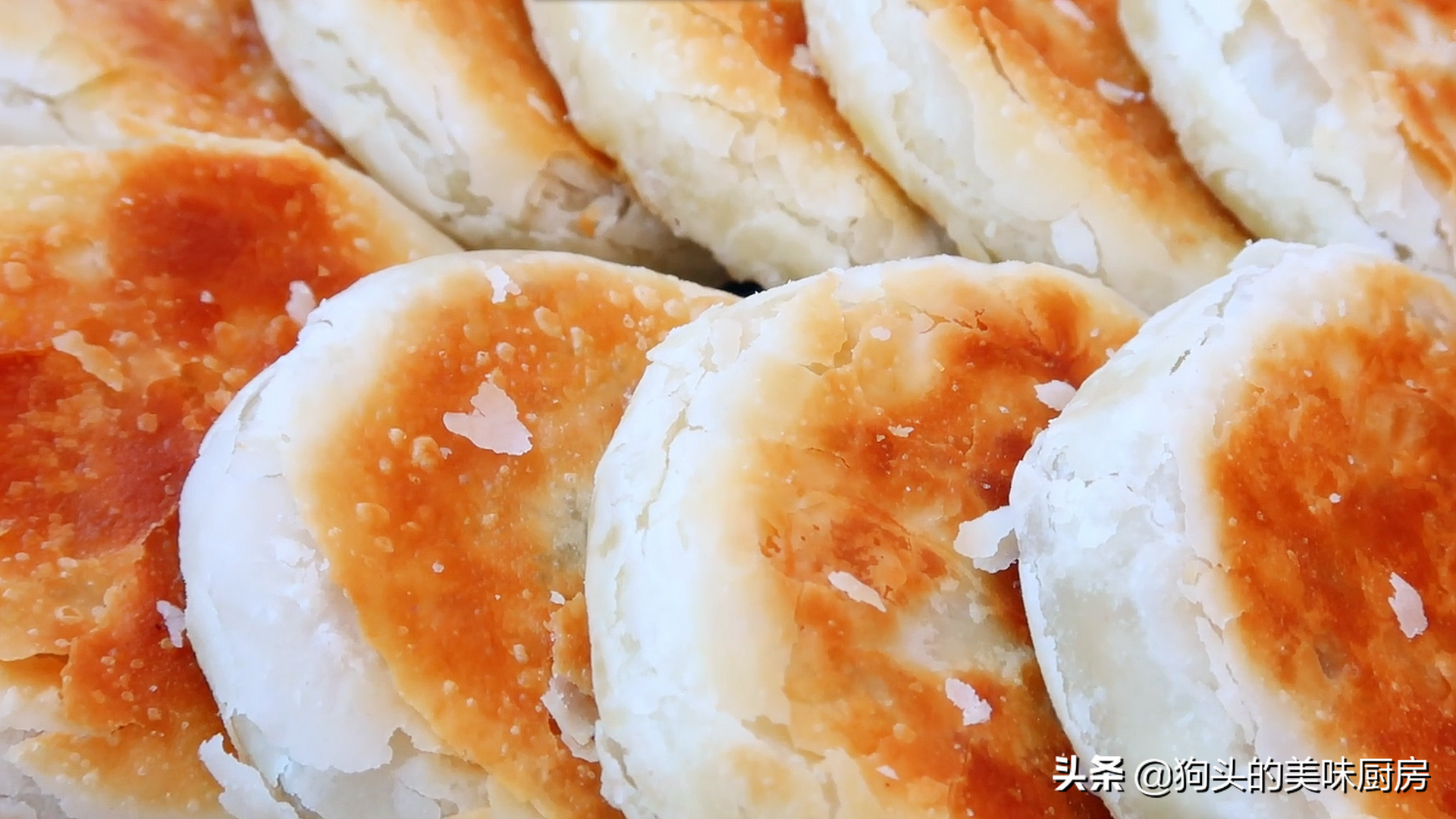 想吃酥餅不用排隊，教你在家做，不用烤箱，有鍋就行，個個酥掉渣