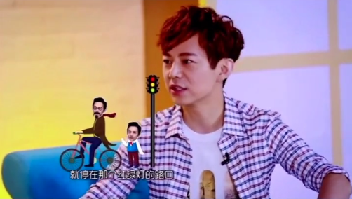 何炅爸爸办公室装修曝光，超大茶桌显古朴，上