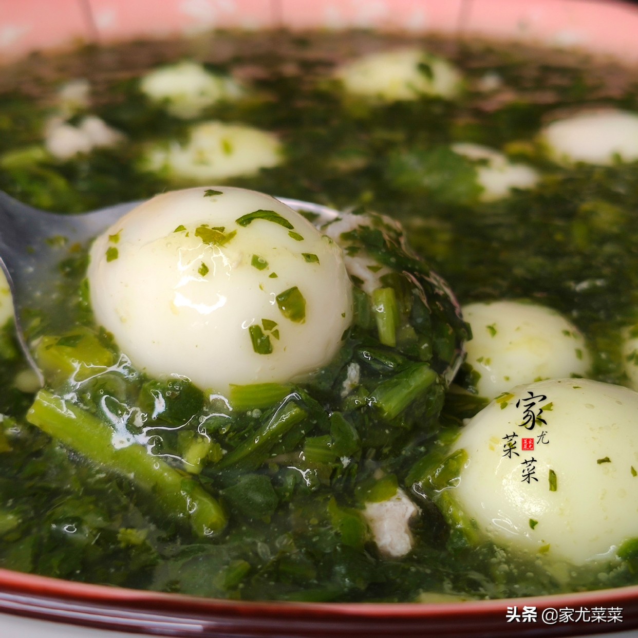 蔬菜中的补钙冠军，夏天常给孩子吃这菜护眼又长个，比喝牛奶强