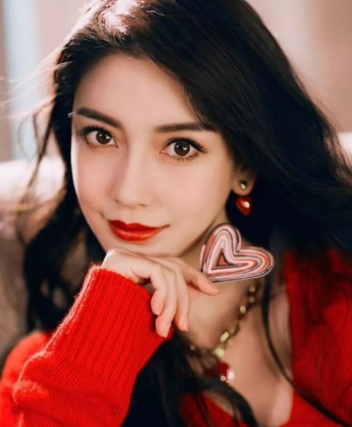 baby戴眼罩鼻子挤压变形，鼻梁形状暴露是否原装