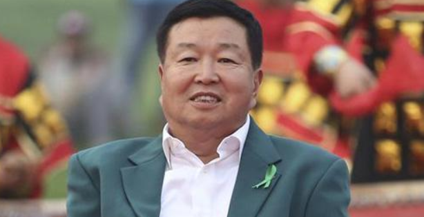 红牛创始人许书标：孩子不争气选孙子当继承人，87岁想娶19岁秘书