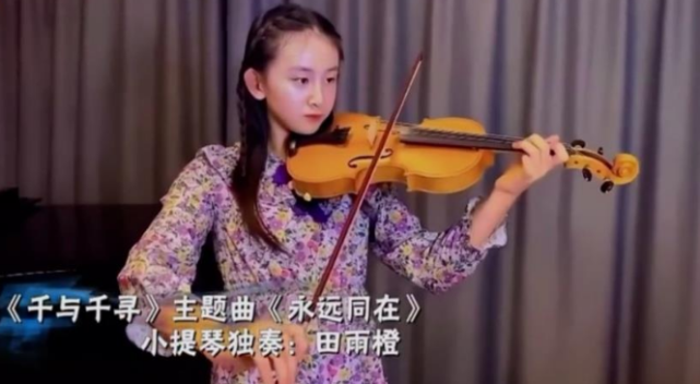 田亮傲嬌曬12歲女兒騎馬照，森碟變小騎士又美又颯，長腿太優越