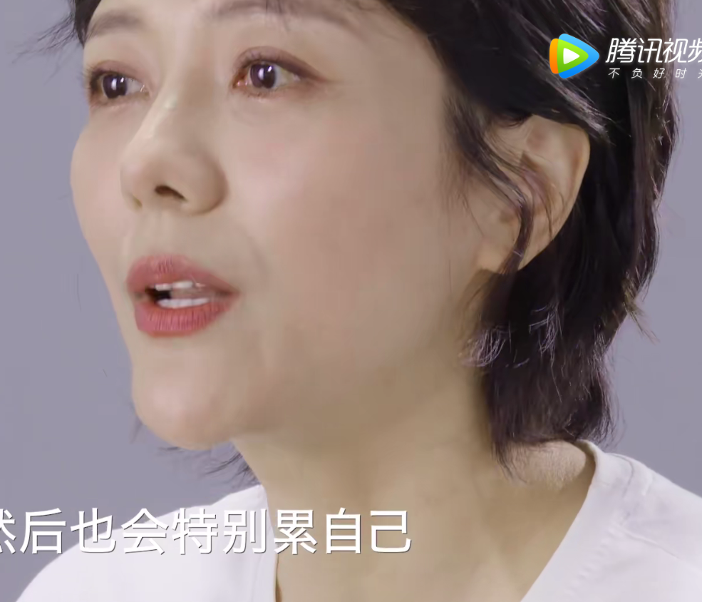 结婚15年杨乐乐提汪涵2度哽咽：婚姻很复杂，我一个人带孩子很累