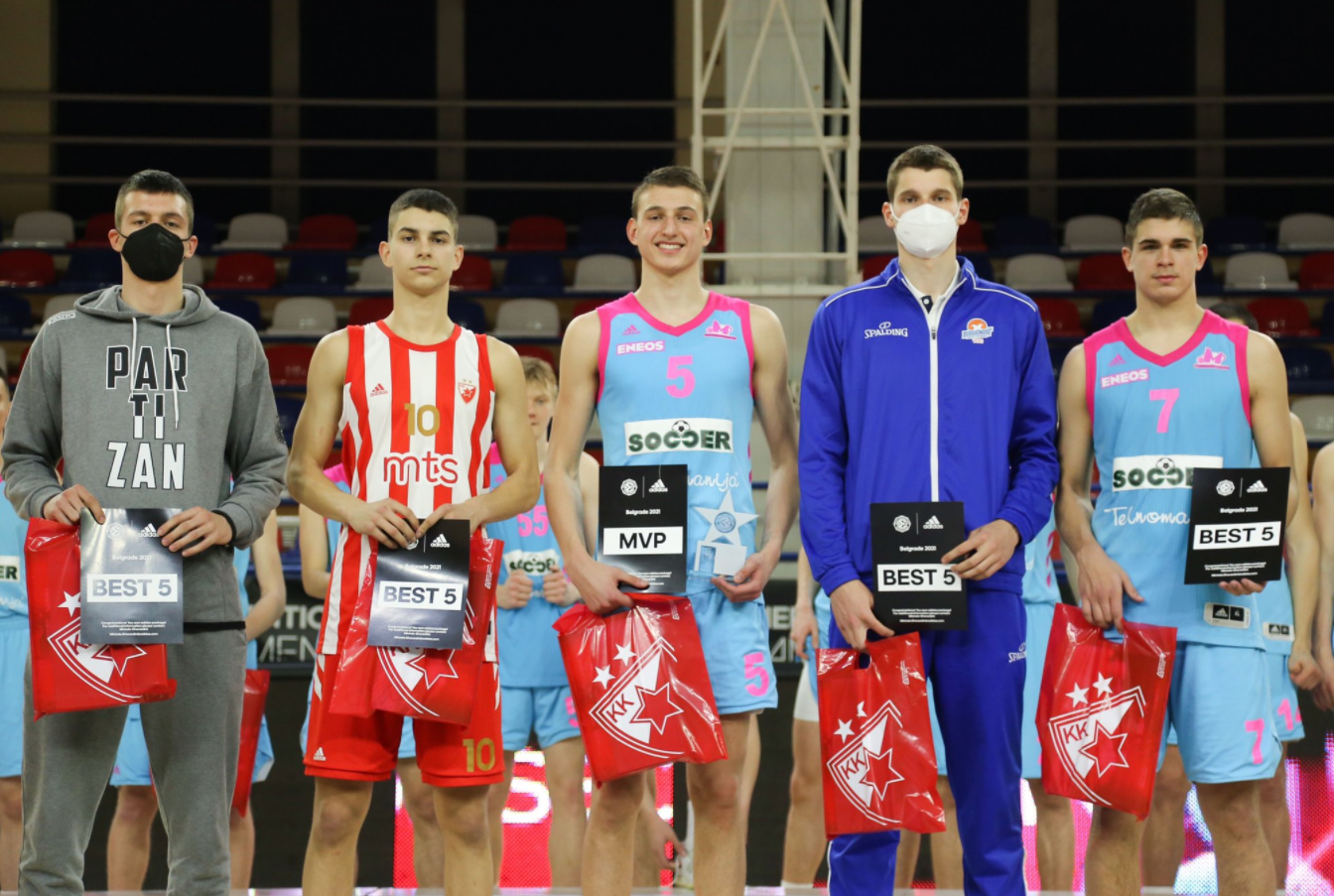 18岁拿MVP，天赋碾压约基奇！2米08打控卫？22届前五热门太炸了