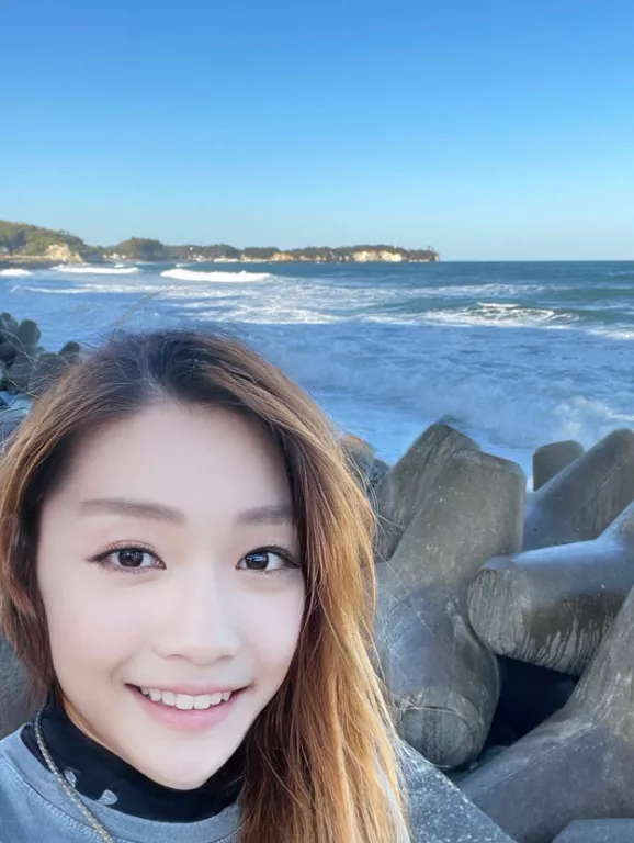 推特超人气日本“摩托美少女”,竟然是50岁大叔?粉丝们崩溃了