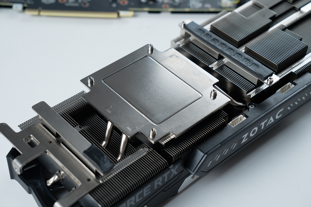 天启堆料王发威！这款RTX 3060太暴力