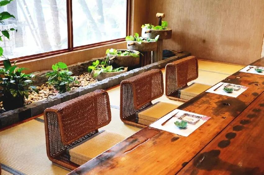 一再被唱衰！從高端走向平民化，壽司該如何突圍