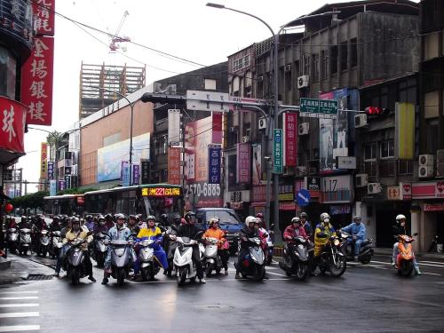 从占大陆经济的40%到不到广东省一半，台湾省的