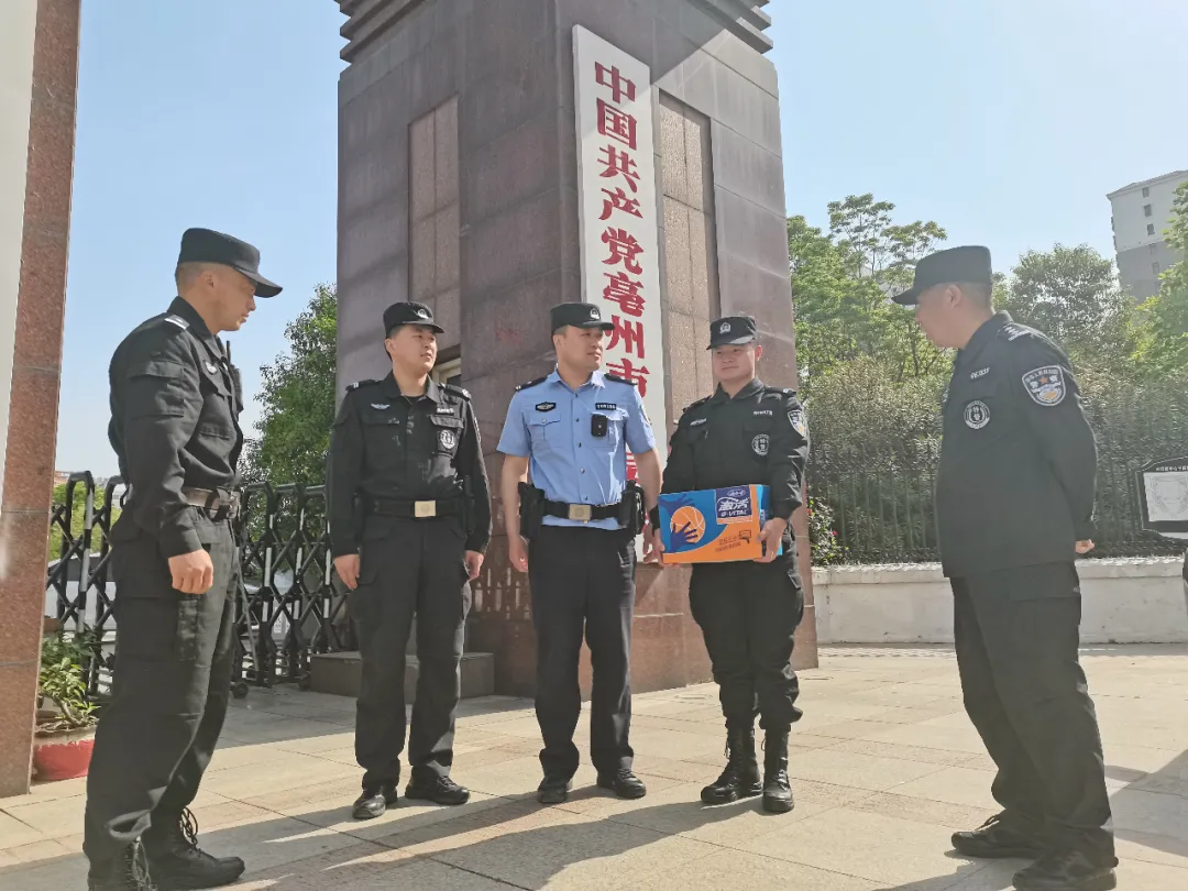出门见警!看亳州特警的“五一时光”