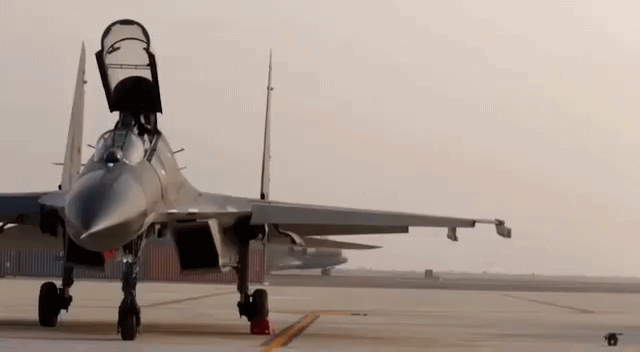 歼10C抹掉涂装移交巴基斯坦？中巴演习开打，印