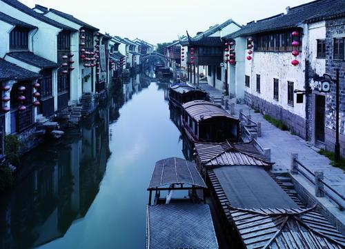 在武汉、南昌、杭州、苏州、成都这五个城市中选择哪个定居好？