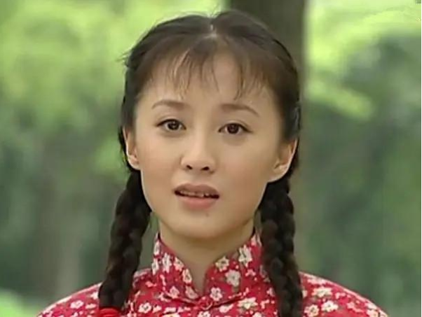 “可云”徐露：巅峰期退隐，嫁大7岁男友，46岁