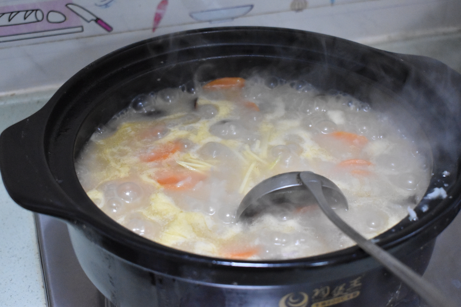 早餐吃这碗粥太幸福了，只需三样食材，这样做鲜美香滑，营养丰富