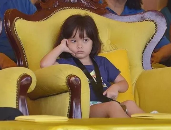 Malaysiau0027s stinky face princess, her mother has her own aura, 9 