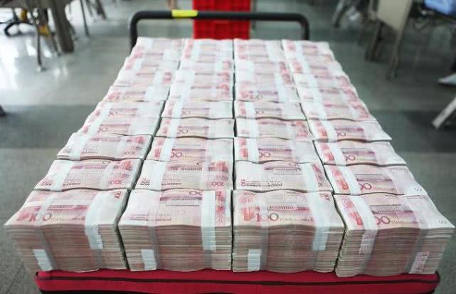 中国“上林帮”非洲淘金记，遭遇打劫是常事，活着的成富豪