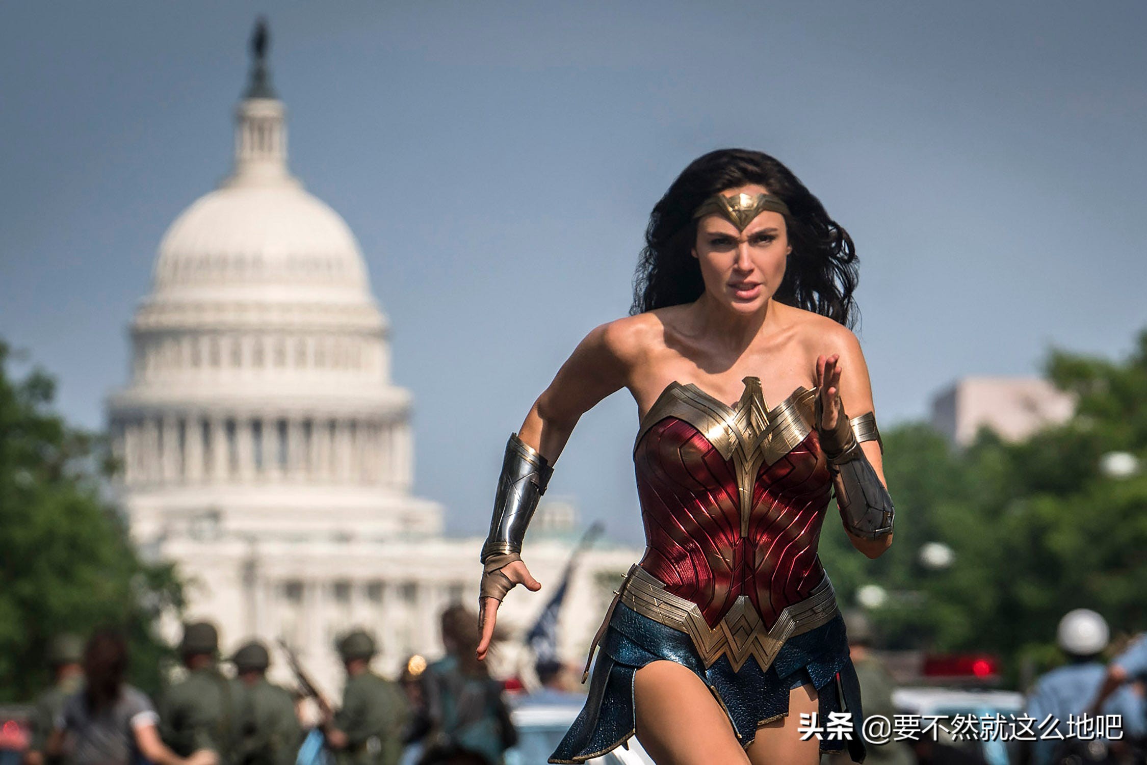 《神奇女侠1984》票房扑街，被吐槽的三点是缺点