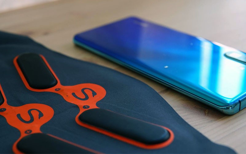 科技护腰新方式，SKG按摩腰带W5很有一套