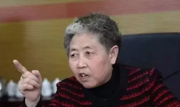 河南又一隐形富豪，比老干妈还低调，靠几块钱的产品年入28亿