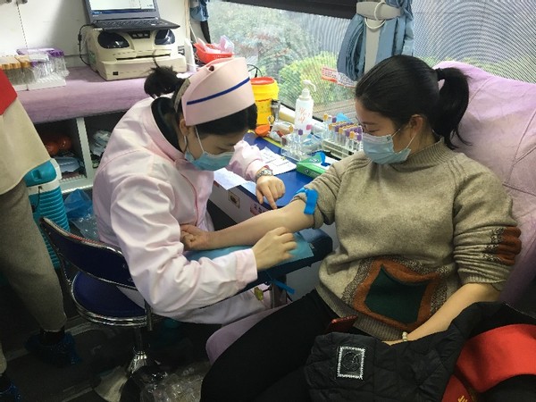 平安人寿赣州中支积极参与“热血奉献 抗疫有我”公益献血活动