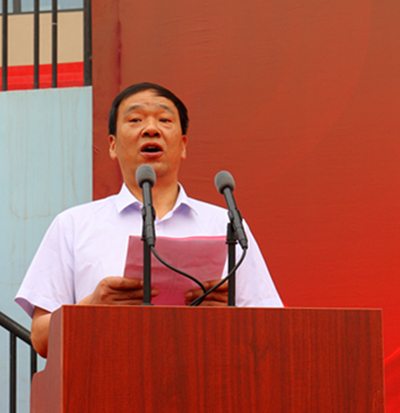 蘭州市第二人民醫(yī)院承辦的甘肅省衛(wèi)生健康委系統(tǒng)第五屆“健康杯”足球聯(lián)賽正式拉開(kāi)帷幕