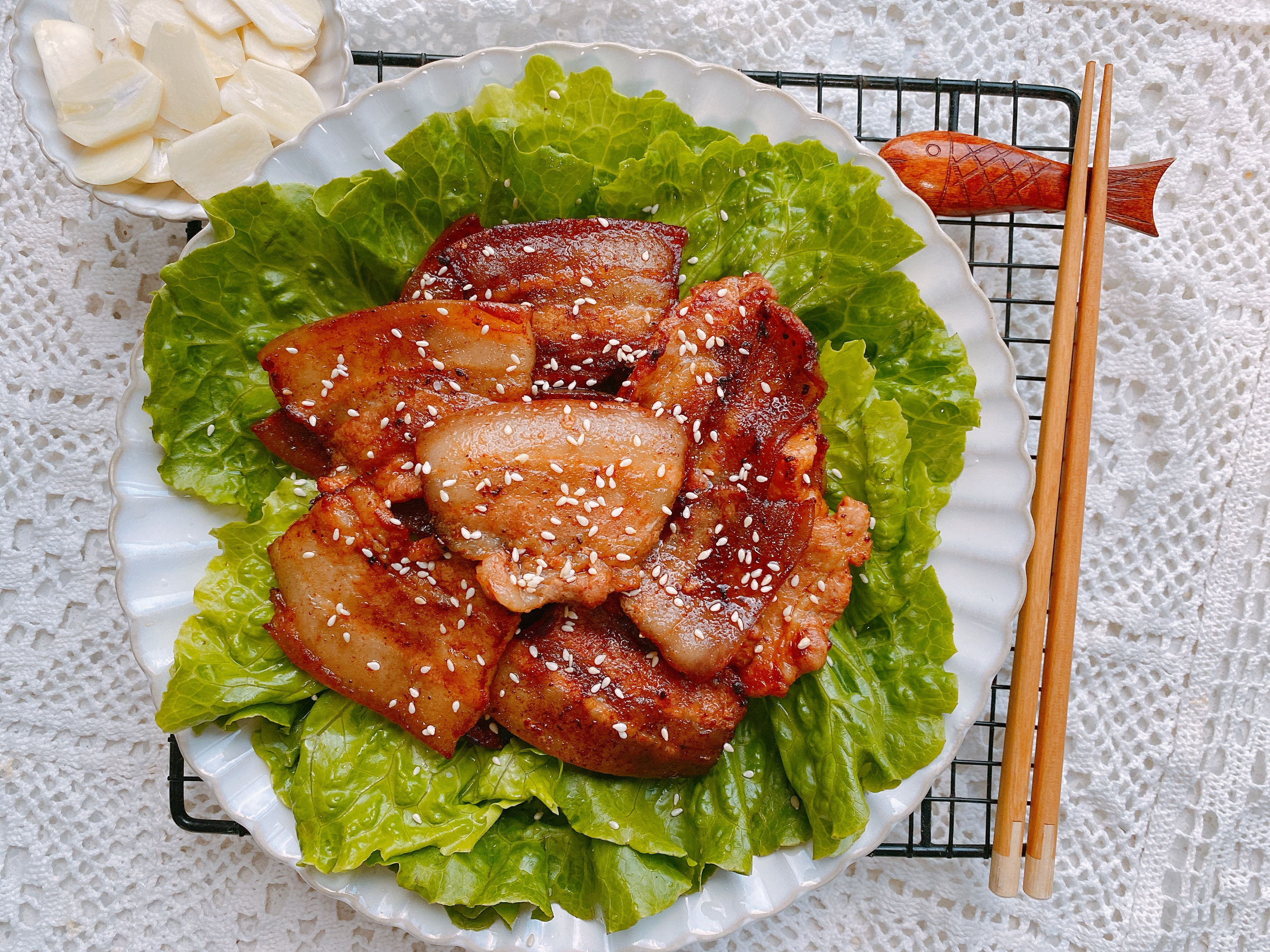 烤肉最简单的做法，2步搞定，鲜香入味，外焦里嫩，15元吃到撑