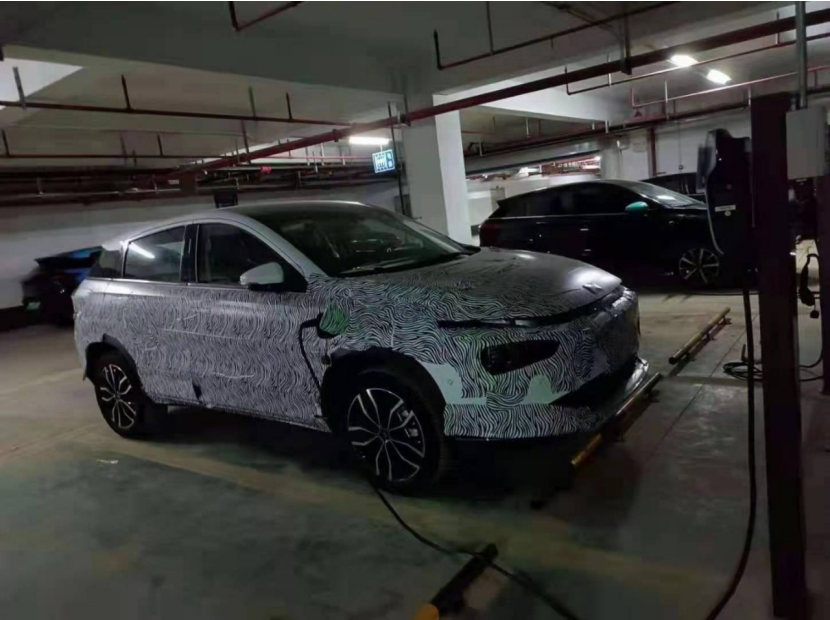 大众汽车330万客户数据遭泄露；全新奔驰C级敞篷版曝光