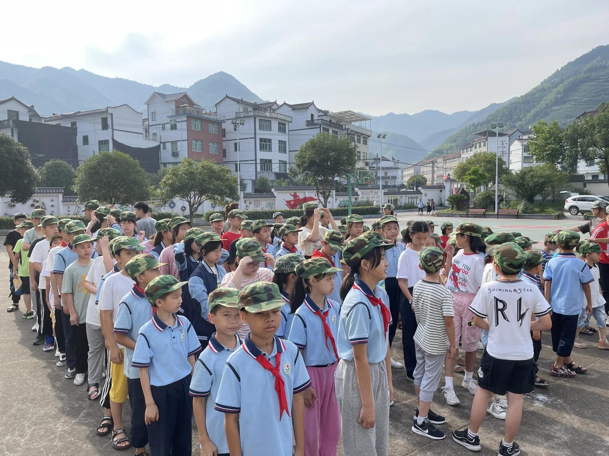 “微风凭借力，光彩照童心”——联合方川小学暑期夏令营第三天