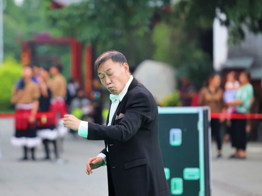 艺在眼前丨“初心筑梦 艺赞百年”庆祝建党百年网络特展（一）