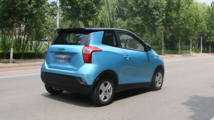 比宏光MINIEV尺寸大还便宜，续航200km的奇鲁eC1能买吗？