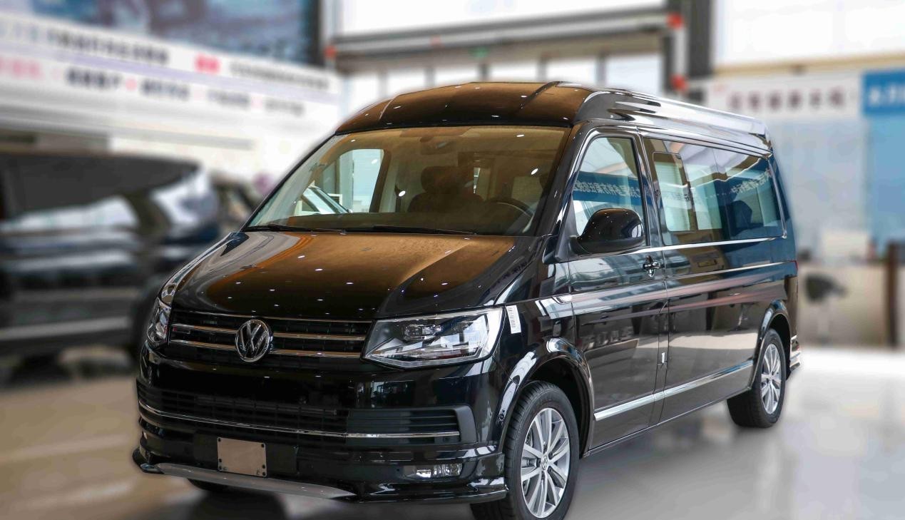 20t全时四轮驱动超豪华的面包车内饰这款大众t6确实低调