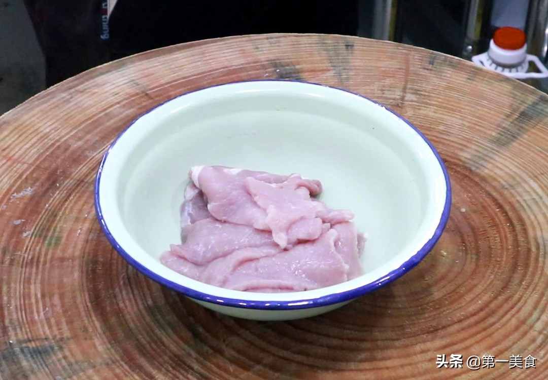 图片[2]-【锅包肉】做法步骤图 焦香酥脆 酸甜可口-起舞食谱网