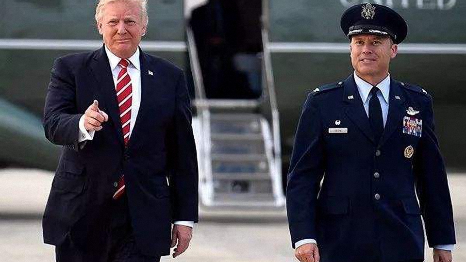 特朗普的“连任”会使美国倒退多少年？赖岳谦