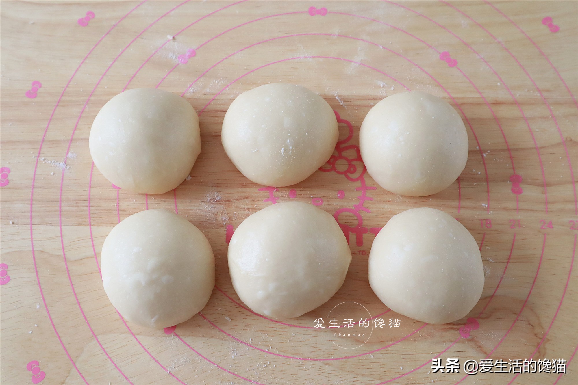 熱狗麵包的懶人做法，用料足，省時省力，香甜柔軟，小白也零失敗