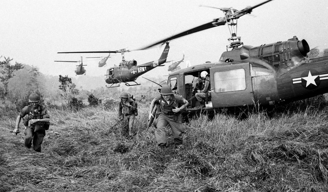 越南战争，美军为何“宁可打20年败仗”，也没有