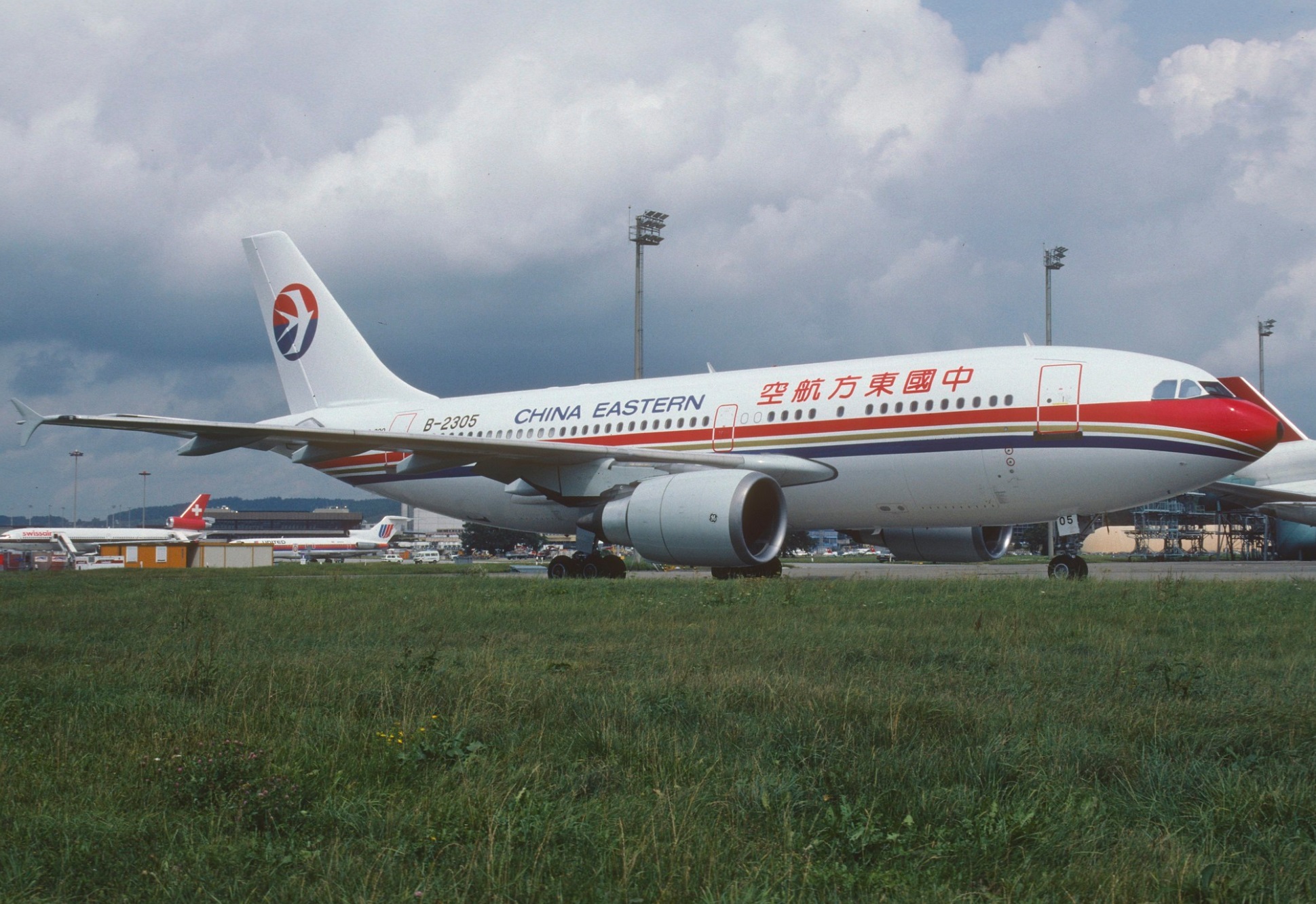 80年代中国第一批空客飞机，每架的故事都足够精彩，空客A310