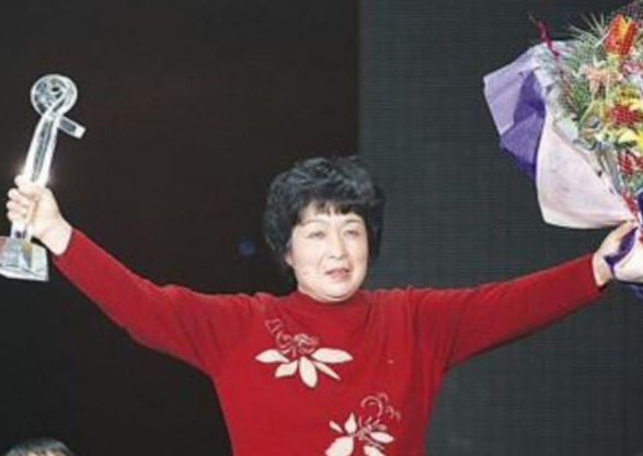 还记得11年前，割肝救子感动中国的暴走妈妈吗？如今她过得怎样？