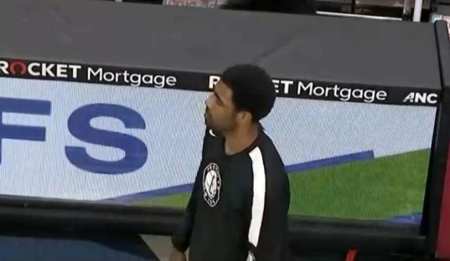 Basket network group by chivalric team double kill! Who observes Ervine and Harden's conduct, want to praise Ervine one time