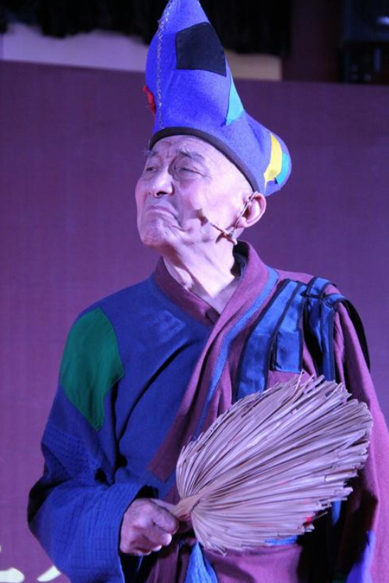 游本昌：演30年配角，52岁凭“济公”成名，如今