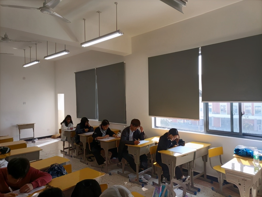 以考促学 | 湖南医药职专举行2020年下学期期中考试