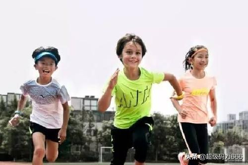 挂脖子上的"隐形空调"！吹出健康涡轮扇