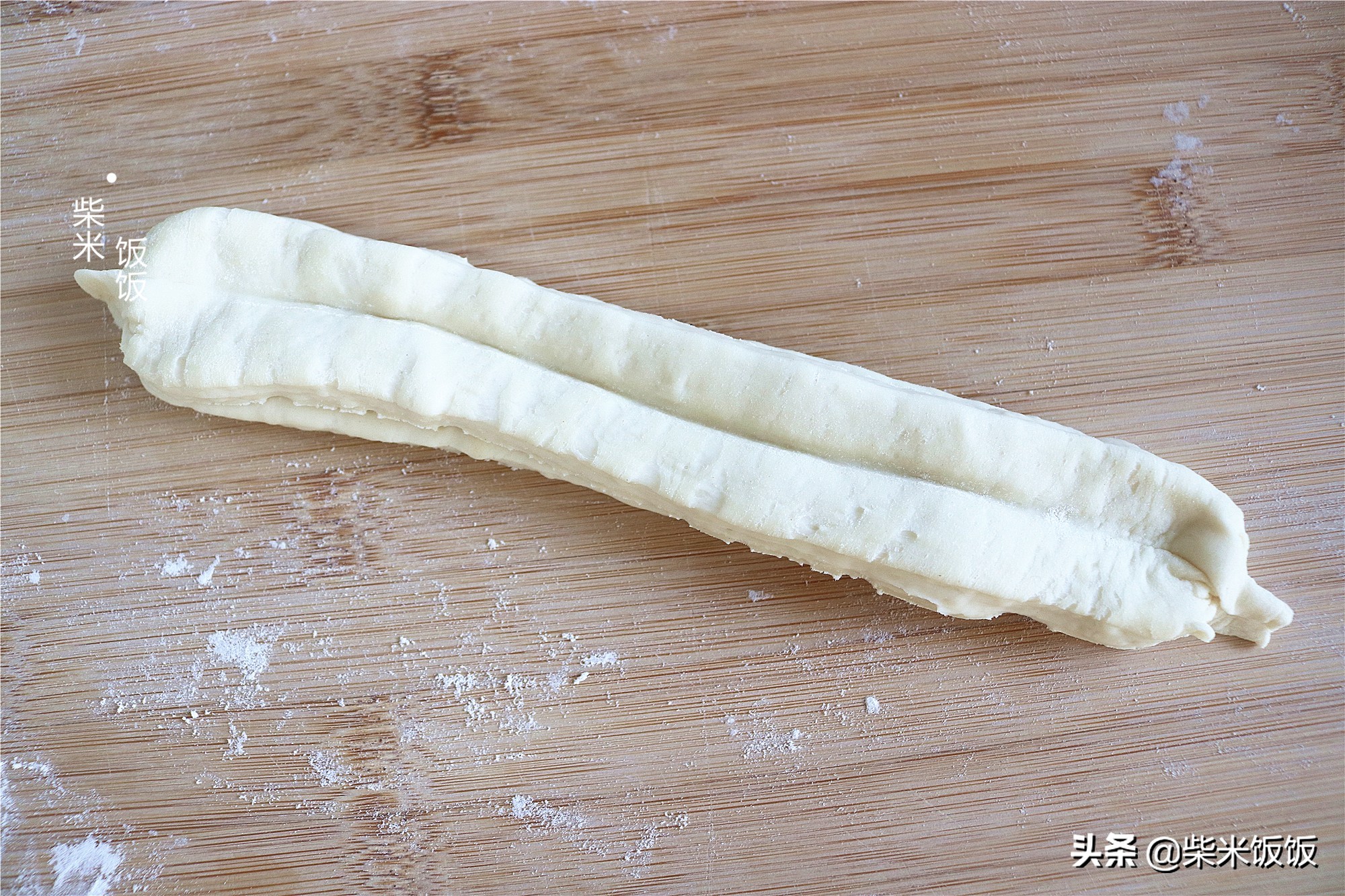 普通麵粉炸油條，不用泡打粉，又香又酥，比買的好吃