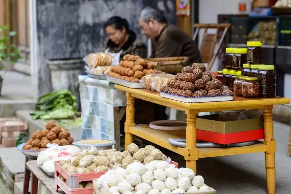 高速15分钟直达，这座城市比成都更安逸，却有