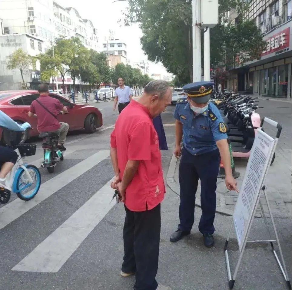 信阳交通运输执法：创建文明城市，交通执法人在行动