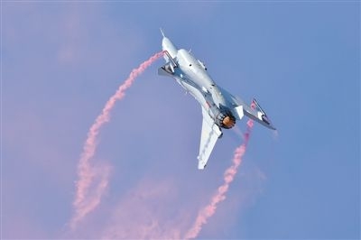 表演性最强的国际航展：招牌动作令人大饱眼福