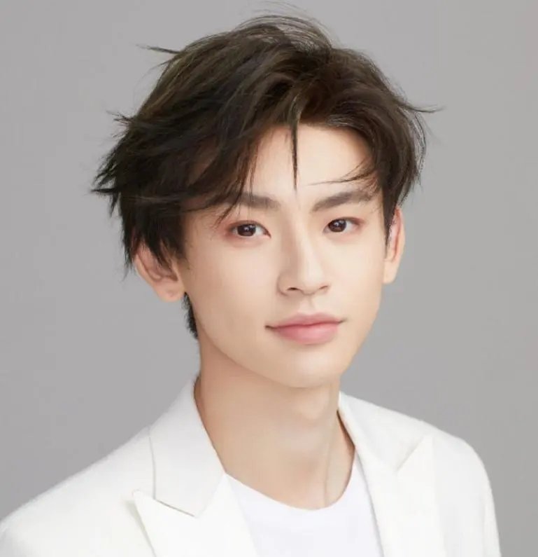 下一季《歌手》人选曝光，选秀偶像组团参加：