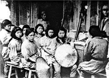 慰安妇回忆：平均每天被5个鬼子糟蹋，有姐妹被